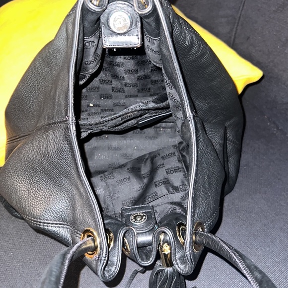 Gently used Michael Kors black purse with matching wallet - Picture 3 of 7